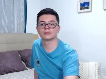 Chaturbate Adult Video Chat of kevinhunts