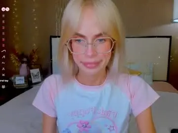 Chaturbate Best live sex cam show of bellatip