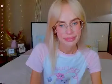 Chaturbate Adult Video Chat of bellatip