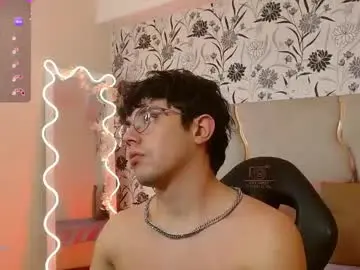 Chaturbate Live Porn of axelnoir_tay