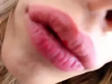 Chaturbate Free Live Porn of emilywhinfre