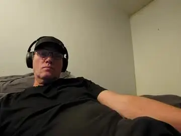 Chaturbate Live Sex Cam of squeeze_it_out