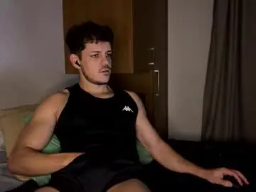 Chaturbate Watch Live Sex Cams of braziliangoodboy