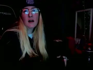 Chaturbate Live Sex Cam of candismiths