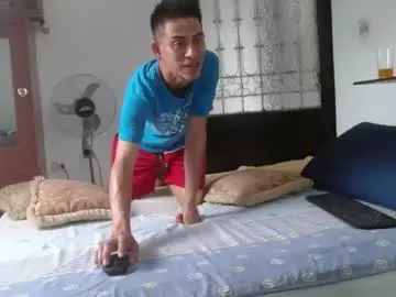 Chaturbate Live Sex Cam of johan_kitten
