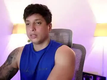 Chaturbate Best live sex cam show of appolo_allen