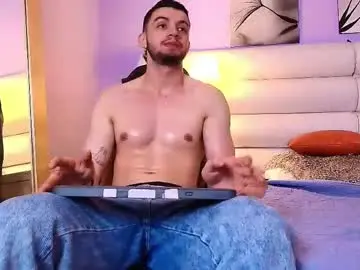 Chaturbate Nude Webcam of michael_magno