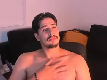 Chaturbate Live Sex of apolo_bigcock01