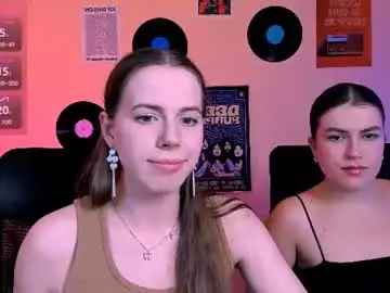 Chaturbate Live Sex Cam of lumi_soft