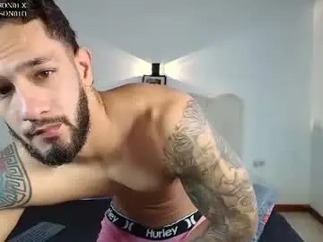 Chaturbate Adult Webcam of mikethomson01