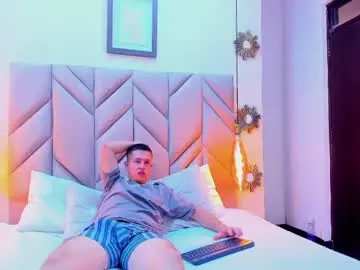Chaturbate Free Live Porn of aresrossi_