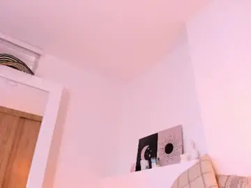 Chaturbate Live Sex Cam of nicolettebale