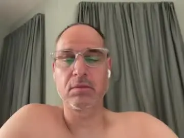 Chaturbate Free Porn Cam of honey_man14