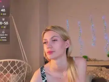 Chaturbate Sex Chat of cherry_pr1ce