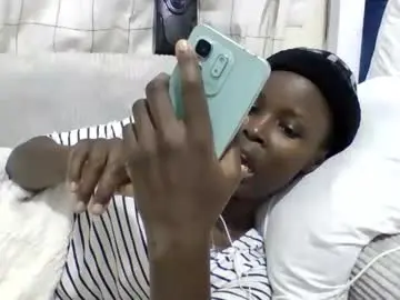 Chaturbate Live Porn of pretty_petite_ebony