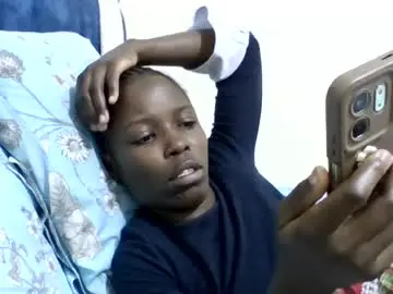 Chaturbate Adult Video Chat of pretty_petite_ebony