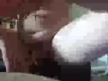 Chaturbate Live Sex Cam of mjmckenz55