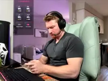 Chaturbate Live Porn of bigmcr1