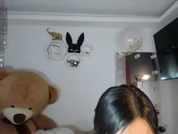 Chaturbate Live Sex Cam of channelrose_1