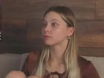 Chaturbate Live Porn of emilielong