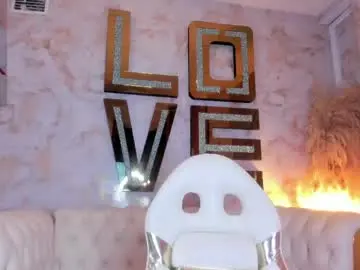 Chaturbate Nude Webcam of sarah_sluty