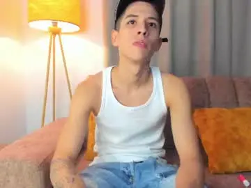 Chaturbate Live Sex Cam of bigcocksnaughty