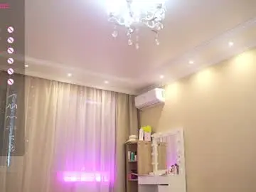 Chaturbate Watch Live Sex Cams of queenelia
