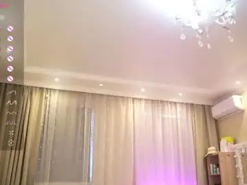 Chaturbate Best live sex cam show of queenelia