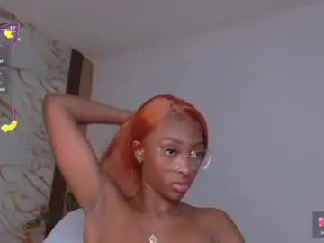 Chaturbate Best live sex cam show of ahvi_ebony