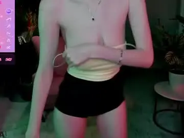 Chaturbate Live Sex Cam of eva_leeee