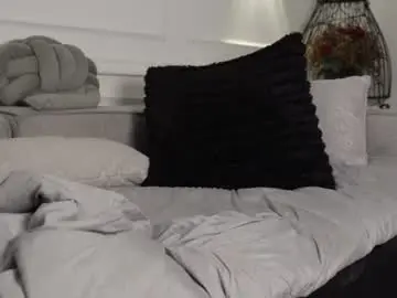 Chaturbate Live Sex Cam of giigii_hadidd