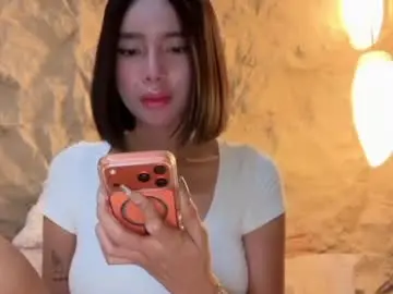 Chaturbate Watch Live Sex Cams of yowginethegreat