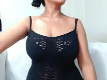 Chaturbate Best live sex cam show of camilapaez1