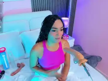 Chaturbate Live Sex of clawdeen__wolf