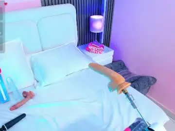 Chaturbate Live Porn of clawdeen__wolf