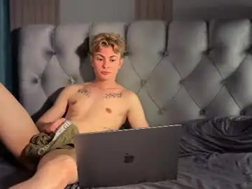 Chaturbate Best live sex cam show of ben_harmon