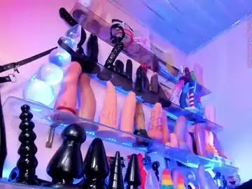 Chaturbate Watch Live Sex Cams of christymilk1