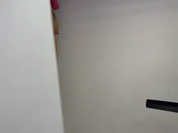 Chaturbate Sex Cam of bighandsomesatisfy