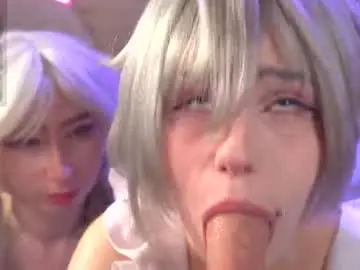Chaturbate Live Sex Cam of nikkisilk