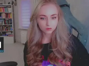 Chaturbate Adult Video Chat of kira_love_sleep