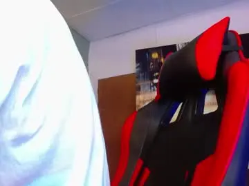 Chaturbate Free Live Porn of alexgiraldo__