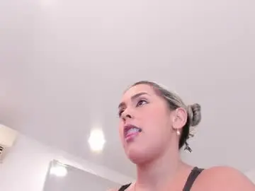 Chaturbate Live Porn of dolly_walker
