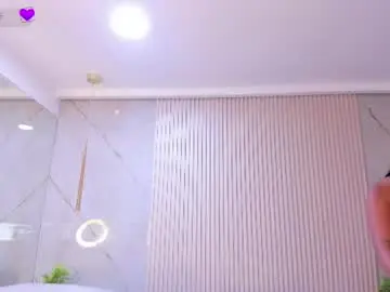 Chaturbate Live Sex Cam of luna_taylorss
