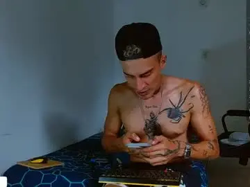 Chaturbate Live Porn of bray_hotboy