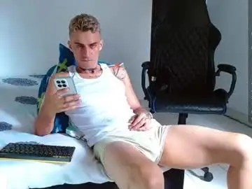Chaturbate Adult Video Chat of bray_hotboy