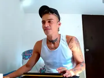 Chaturbate Live Sex Cam of bray_hotboy