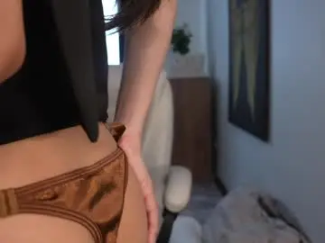 Chaturbate Live Porn of elegant_vibes