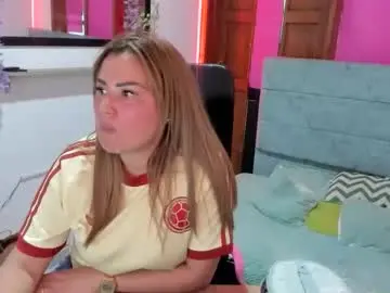 Chaturbate Live Sex Cam of julieta_star69
