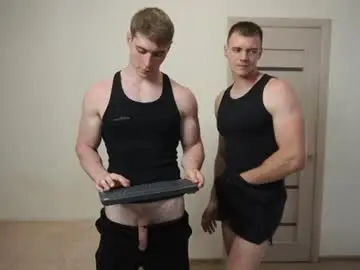 Chaturbate Live Sex Cam of kevin_geo
