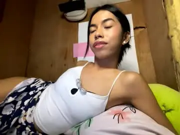 Chaturbate Nude Webcam of daveboyyy